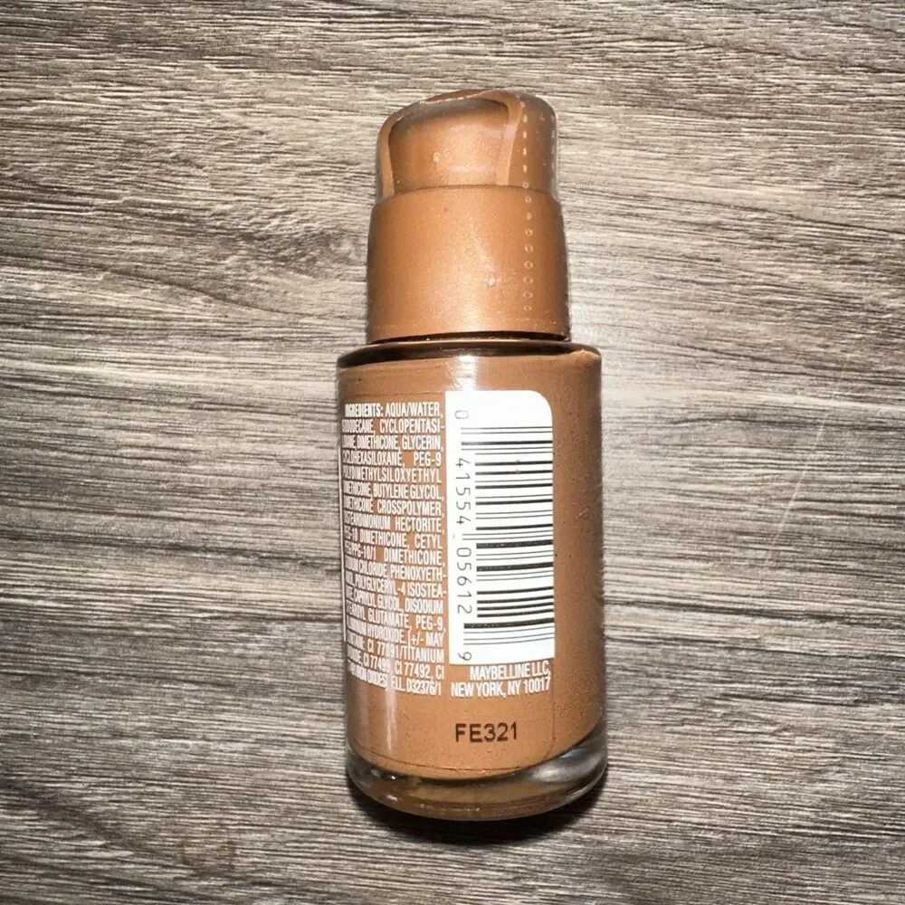 Maybelline Dream Liquid Mousse Airbrush Finish - Cocoa Dark 3 - NEW SEALED